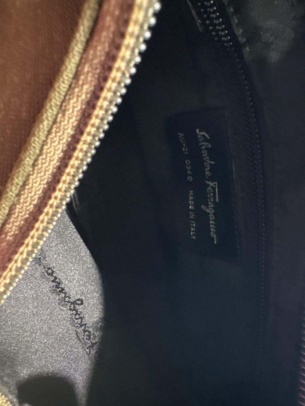 Salvatore Ferrigamo shoulder bag - Picture 7 of 8